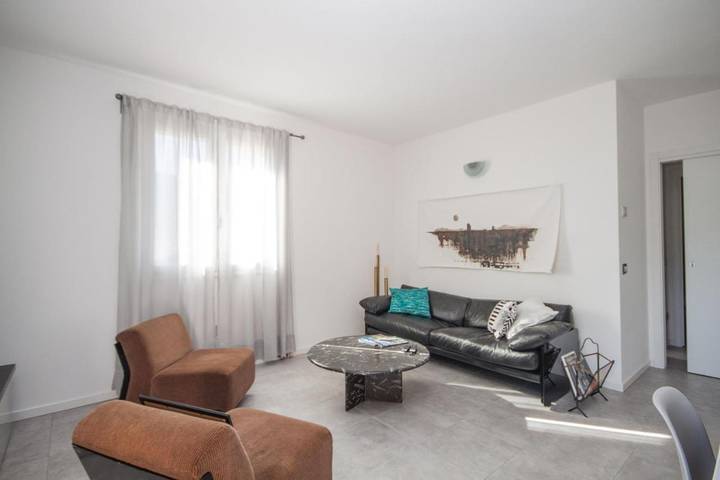 Location de vacances pour 4 personnes, avec piscine et jardin à Lenno - 2