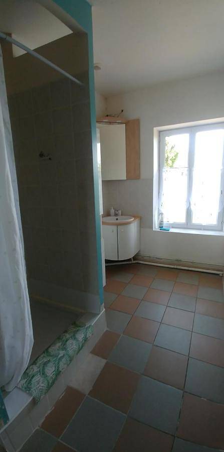 Location de vacances pour 3 personnes, avec jardin à Saint-Martin-des-Champs (Yonne) - 3