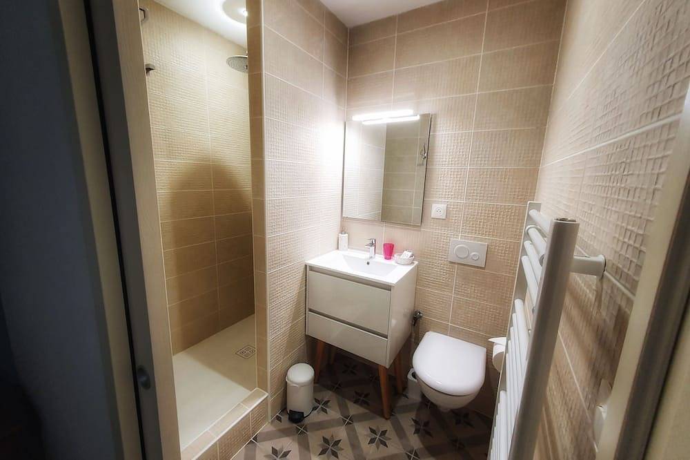 Apartamento entero, Apartamento-Diseñador-Baño privado con bañera-Vista a la Ciudad in La Charité-sur-Loire, Valle del Loira