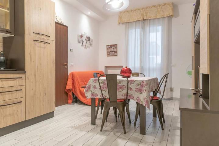 Location de vacances pour 5 personnes, avec terrasse ainsi que vue et jardin, animaux acceptés à Lido Adriano - 4