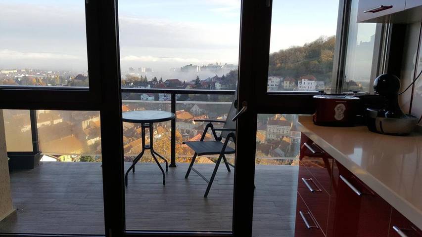 Gîte pour 4 personnes, avec vue et terrasse dans Poiana Brasov - Brasov - 2