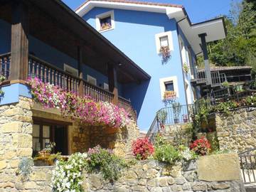 Hôtel pour 6 personnes, avec vue et jardin dans Cardes