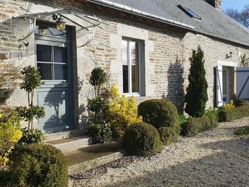 Chambre d’hôte pour 3 personnes, avec vue ainsi que terrasse et jardin, animaux acceptés à Madré