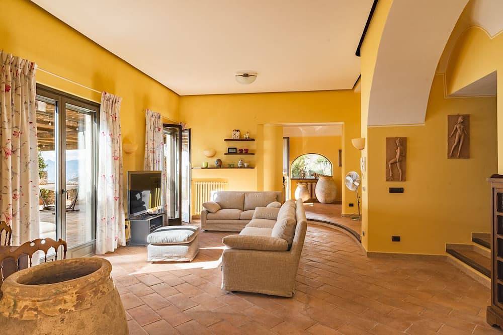 Appartamento intero, Villa L'orizzonte con vista in Verezzi, Borgio Verezzi