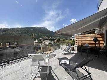 Gîte pour 4 personnes, avec terrasse et vue à Briançon