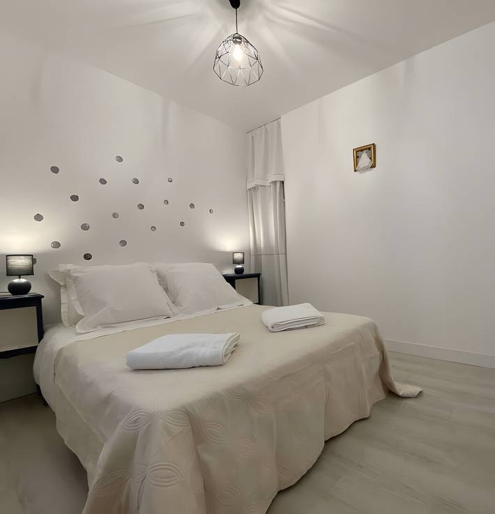 Apartamento para 2 personas, con jardín y vistas al lago, Se admiten mascotas en Pirineos franceses