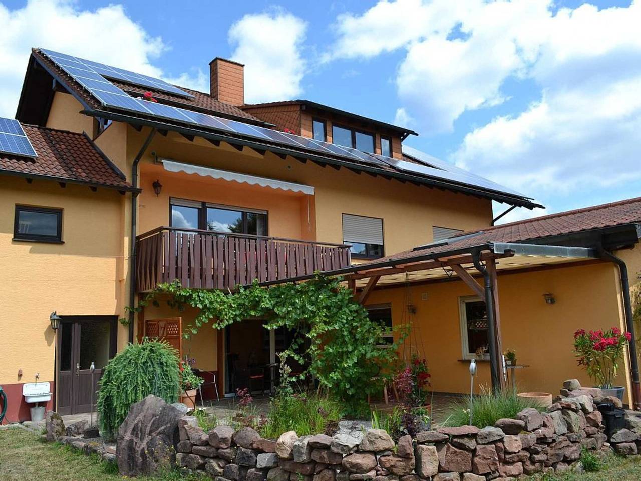 Ganze Ferienwohnung, Fewo Haus Emil unter der Burg - Fewo Haus Emil unter der Burg in Dahn, Pfalz