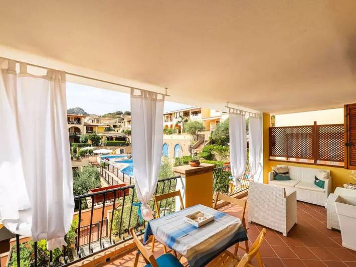 Appartamento vacanze per 4 persone, con balcone e piscina - 1