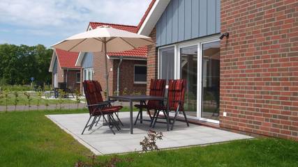 Ferienhaus für 4 Personen, mit Garten in Jade