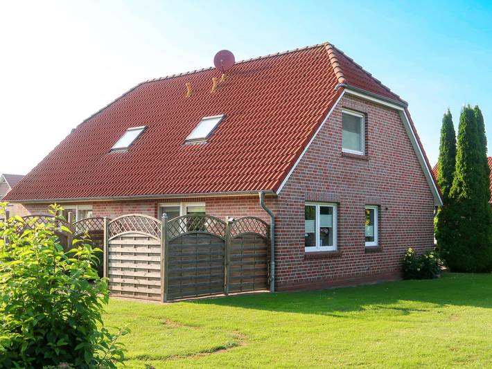 Ferienhaus für 4 Personen, mit Terrasse und Garten in Bunde