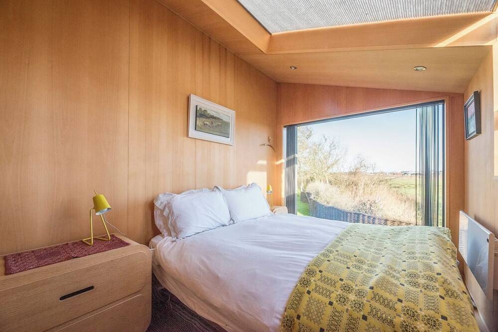 Entire apartment, The Hut, Walberswick in Walberswick, Sunrise Coast