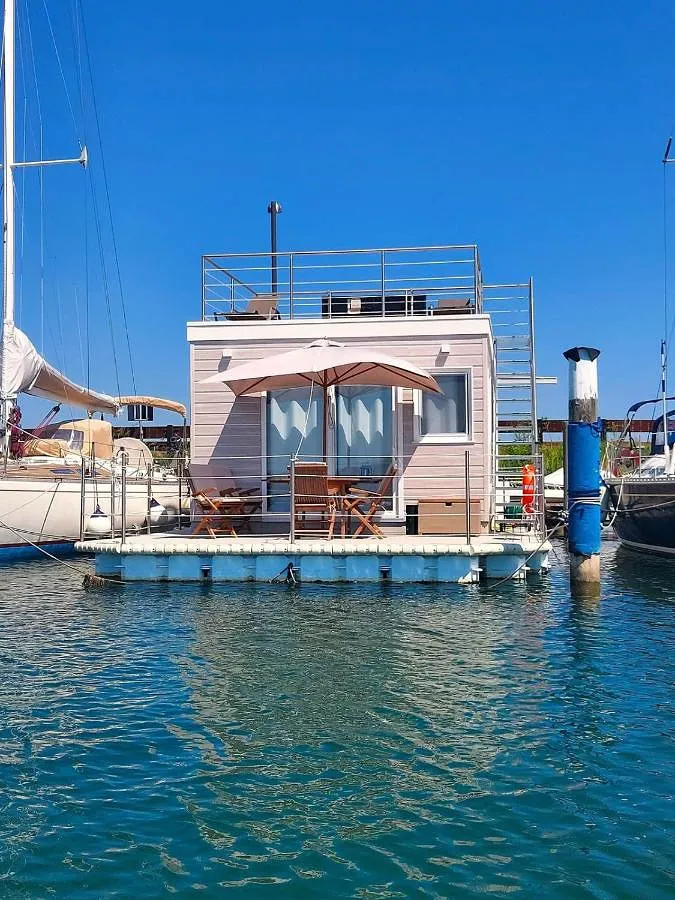Casa vacanza per 4 persone, con terrazza e panorama, con animali domestici - 1