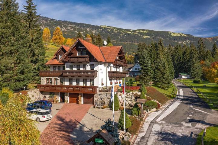 Hotel dla 4 osób, z ogród i widok oraz sauna - 1