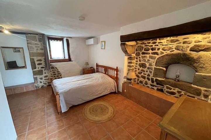 Location de vacances pour 3 personnes, animaux acceptés à Saint-Dizier-Leyrenne - 3