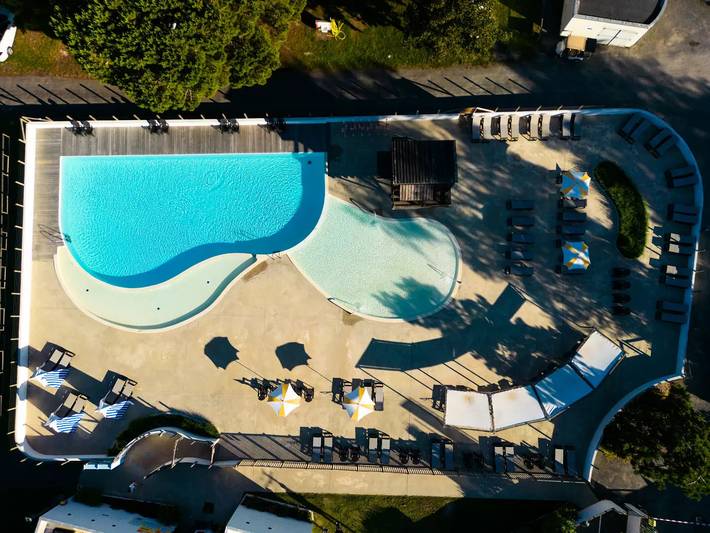 Camping für 6 Personen, mit Terrasse und Kinderpool in Royan - 2