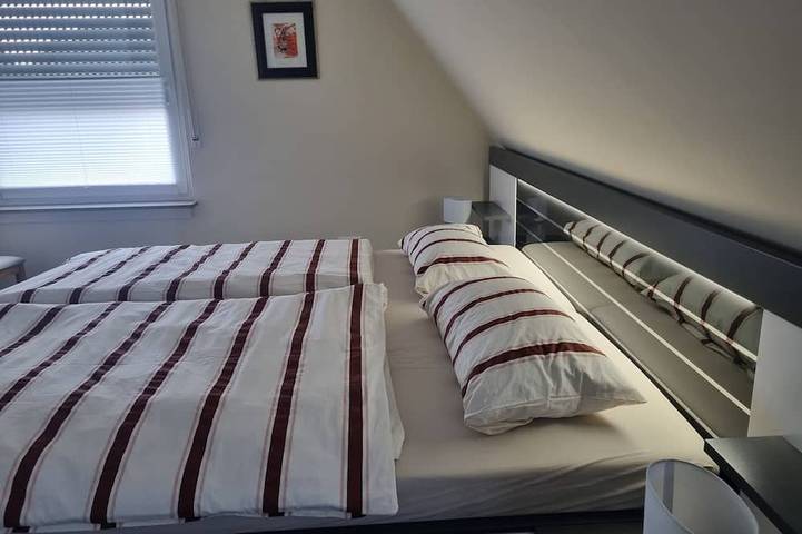 Ganze Wohnung, Ruhige, gemütliche Ferienwohnung 62 m2  im Og für 2 Personen in Schüttorf, Landkreis Grafschaft Bentheim