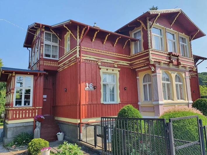 Ferienwohnung für 2 Personen, mit Terrasse und Garten sowie Ausblick