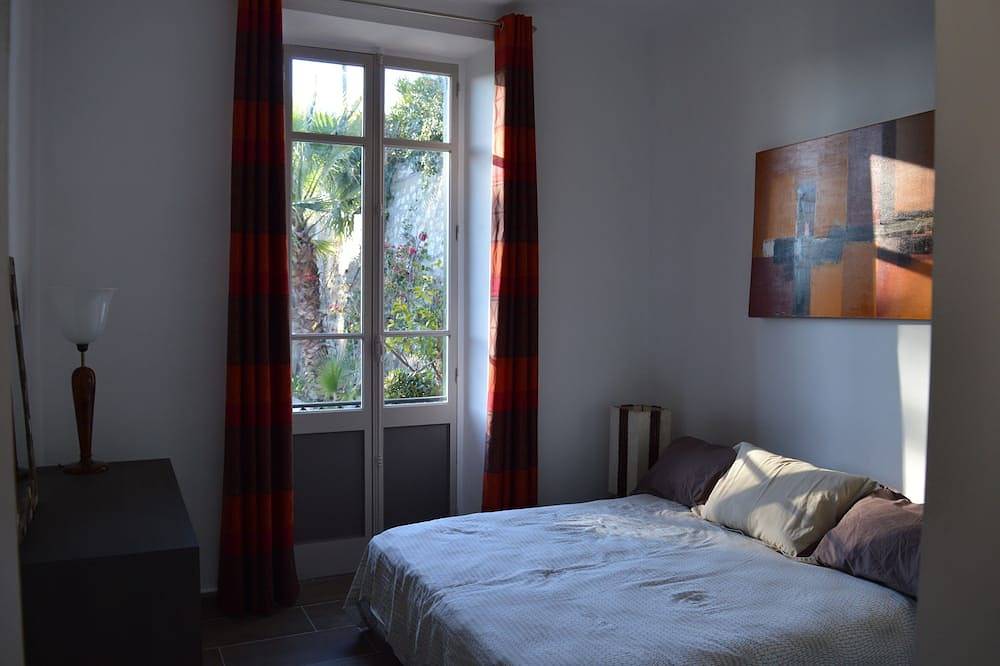 Charmantes Haus, Terrasse mit Meerblick, Baja California, ruhiger Garten, Parkplatz, in Cannes, Mittelmeerküste (Frankreich)