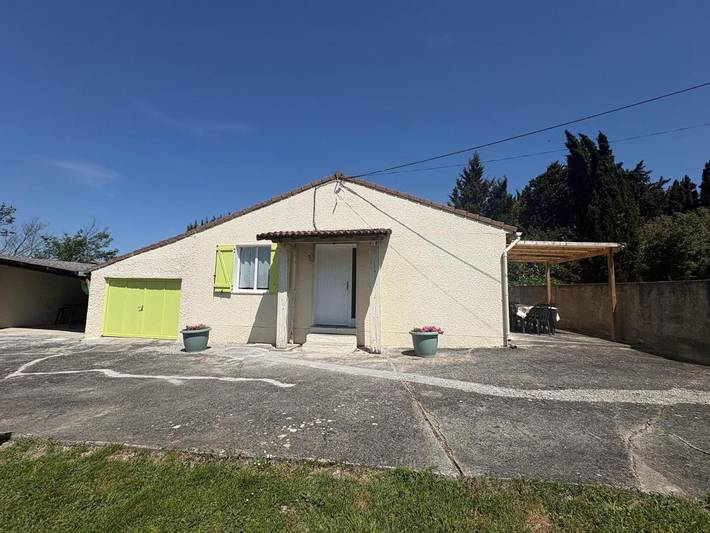 Location de vacances pour 6 personnes, avec terrasse et jardin, animaux acceptés à Cailhavel