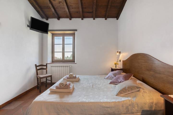 Room 'Camera B' – Prato Fiorito with Mountain View and Shared Pool in Bagni di Lucca, Lucca Provisen