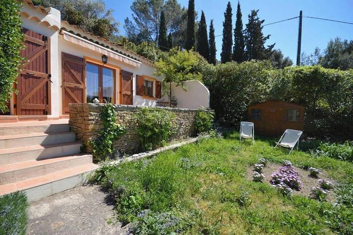 Location de vacances pour 2 personnes, avec jardin, animaux acceptés à Ceyreste