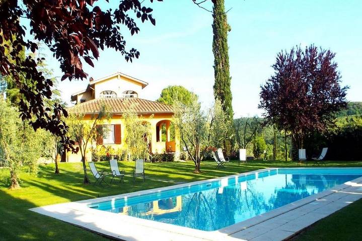 Appartamento per 3 persone, con Balcone/Terrazza e Balcone nonché Giardino a Poggibonsi
