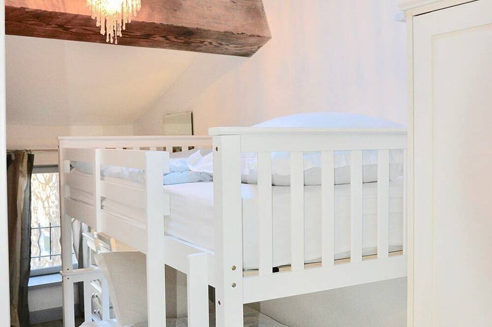 Cosy cottage in the peaceful village of Alaigne, just 15 mins drive to Limoux in Alaigne, Région de Limoux