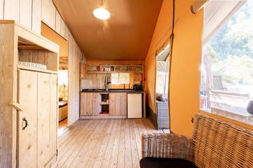 Glamping voor 5 Personen in Méolans-Revel, Barcelonnette en omgeving, Afbeelding 4