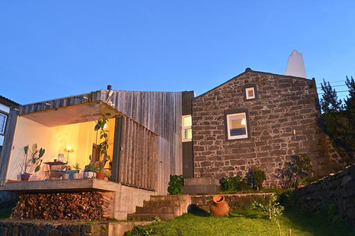 Casa de férias para 3 pessoas, com Vista para o mar e Varanda/Terraço e ainda Jardim and Vista nos Açores
