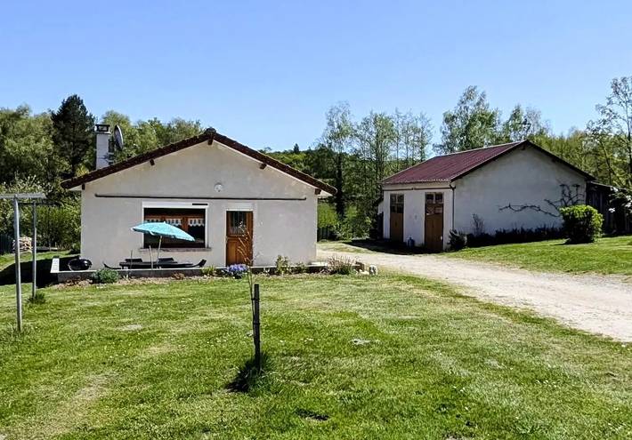 Gîte pour 6 personnes, avec jardin à Peyrat-le-Château - 2