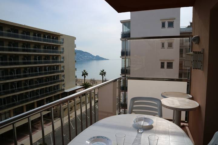 Gîte pour 4 personnes, avec terrasse, animaux acceptés dans Platja Santa Margarita Rosas - 4