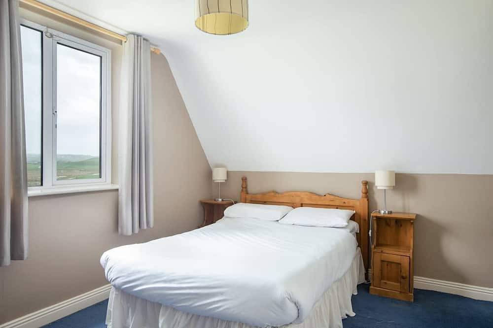 The Links 27, Family Holiday Home 500M walk to Lahinch in Lahinch, County Clare