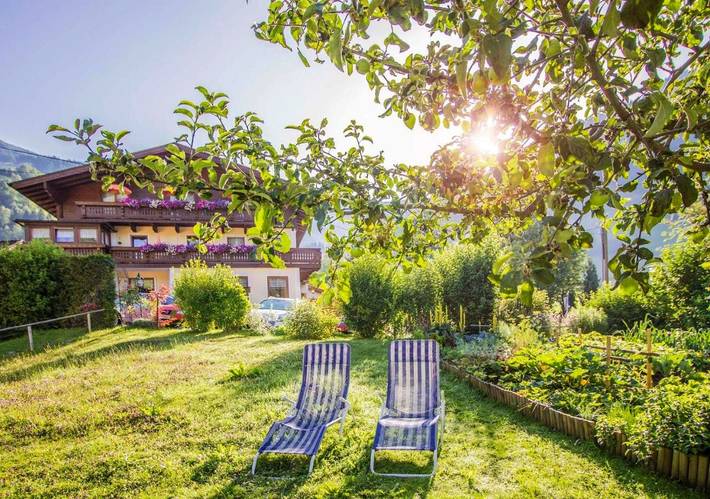 BnB für 2 Personen, mit Ausblick und Garten sowie Terrasse, mit Haustier in Dorfgastein