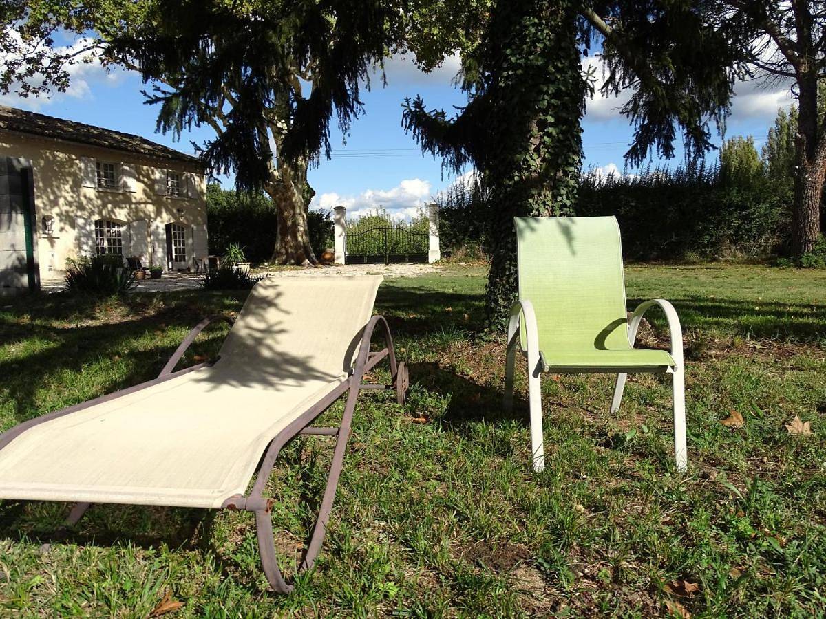 Appartement entier, Logement charme provençal in Cabannes, Région d'Arles