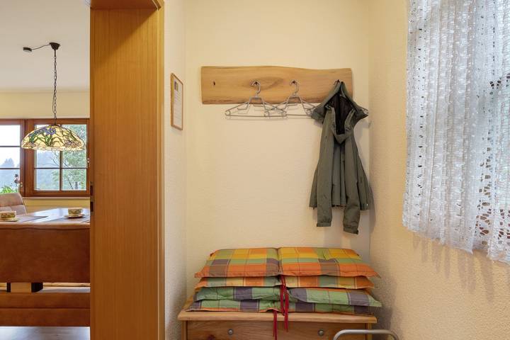 Ganze Wohnung, Ferienwohnung 'Waldhuesli Feldberg Gartengeschoss' mit privater Terrasse, privatem Garten und Wi-Fi in Neuglashütten (Feldberg), Feldberg