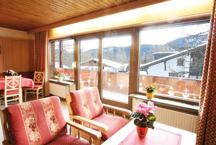 Gîte pour 6 personnes, avec jardin ainsi que piscine et sauna, adapté aux familles à Leutasch - 4