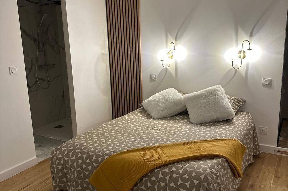 House of excellence in Talence, Bordeaux region