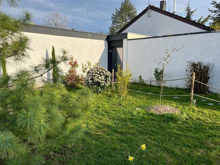 Gîte pour 2 personnes, avec terrasse et jardin à Talant