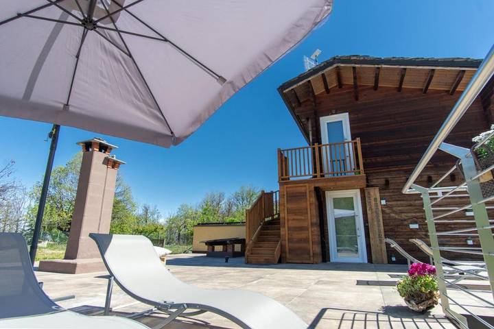 Gîte pour 2 personnes, avec piscine et vue ainsi que jardin et sauna, animaux acceptés à Peveragno - 4