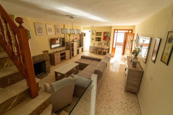 Casa rural para 11 personas, con piscina y terraza, Se admiten mascotas en Algar - 2