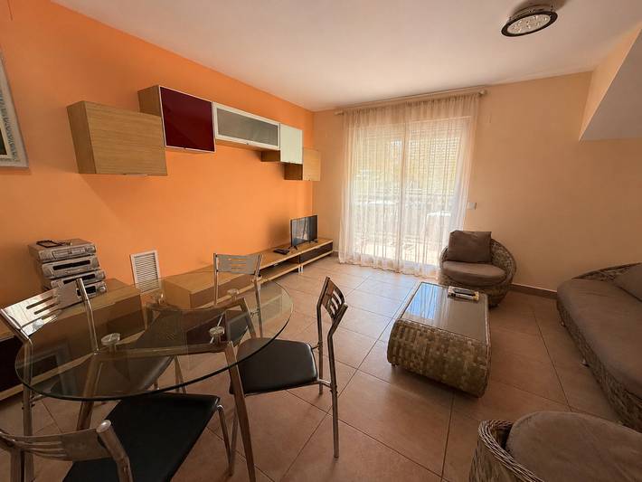 Apartamento para 6 personas, con Balcón además de Terraza y Piscina en Playa Xeraco