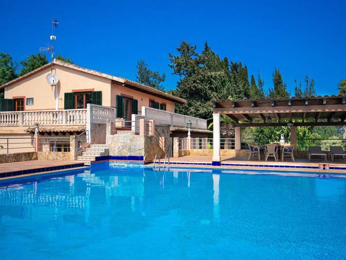 Finca für 9 Personen, mit Garten und Ausblick sowie Terrasse und Pool, kinderfreundlich - 1