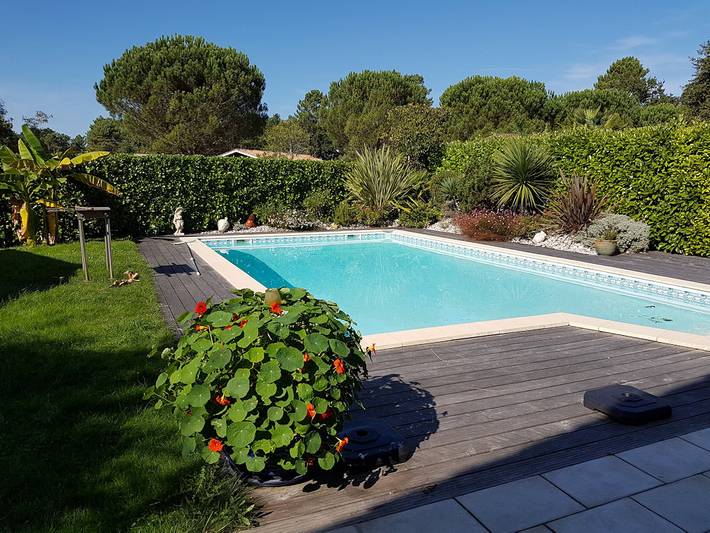 Gîte pour 2 personnes, avec piscine et jardin à Martignas-sur-Jalle
