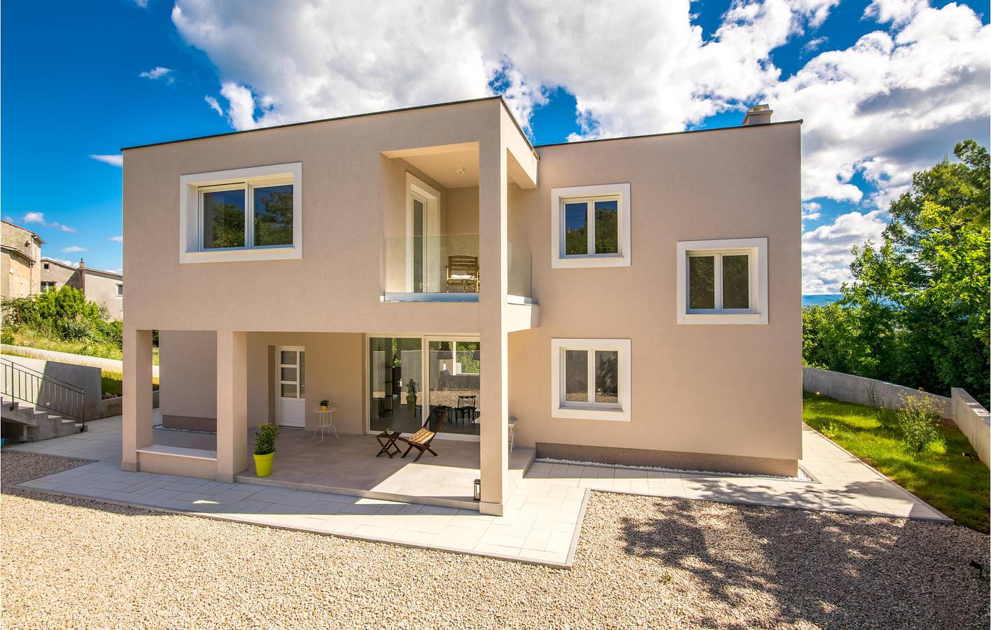 Charmante 2-Zimmer-Wohnung mit Pool, WLAN und Parkplatz in der Nähe des Stadtzentrums in Krk Stadt, Krk