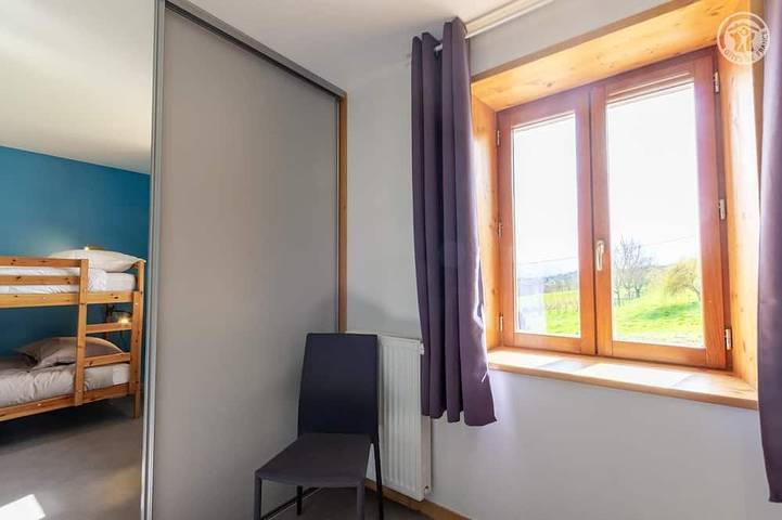 Location de vacances pour 6 personnes, avec terrasse dans Ayn - 2