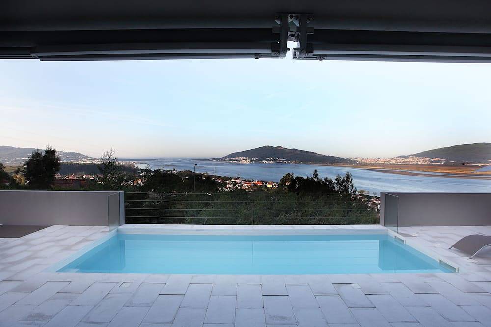 Spektakuläre Aussicht auf den Fluss, das Meer und Spanien. Herrliche Sonnenschicht !! in Seixas, Viana do Castelo Distrikt