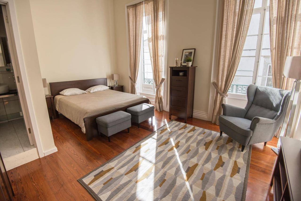 Large Twin Room in São Miguel Island, Ponta Delgada