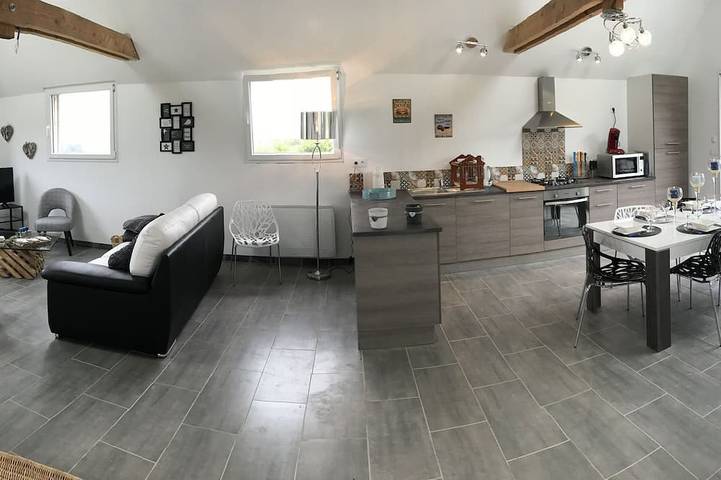 Gîte pour 4 personnes, avec terrasse et jardin, animaux acceptés