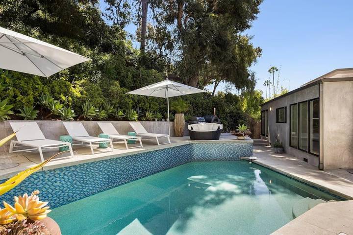 Villa für 8 Personen, mit Ausblick und Garten sowie Pool in Los Angeles