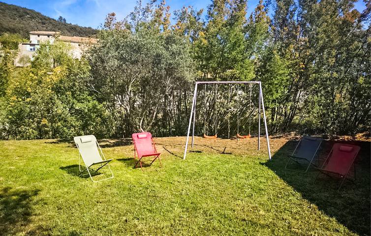 Location de vacances pour 4 personnes, avec jardin et terrasse à Berlou - 3